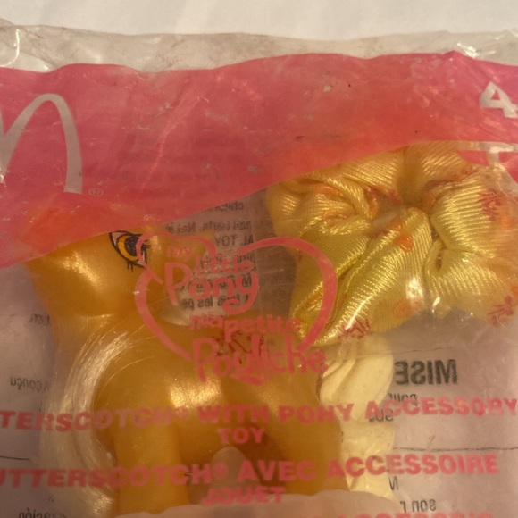 Set of Two My Little Pony Happy Meal Toys - Picture 4 of 9